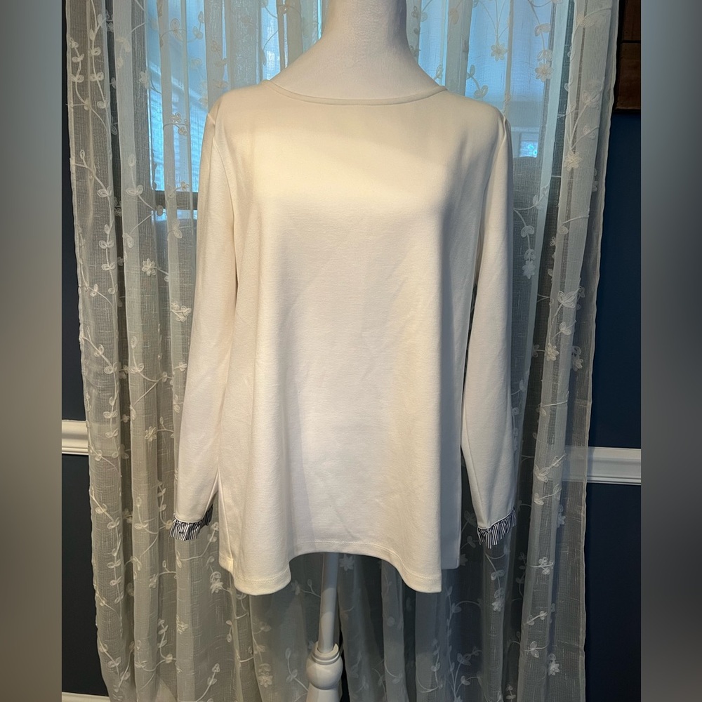 Ann Taylor Factory White & Seersucker Trim Sleeves Crewneck